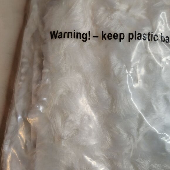 Rose Pattern Pillow Covers 18x18 White Micro Fiber Simple & Opulence 2 in Pack - Picture 9 of 16